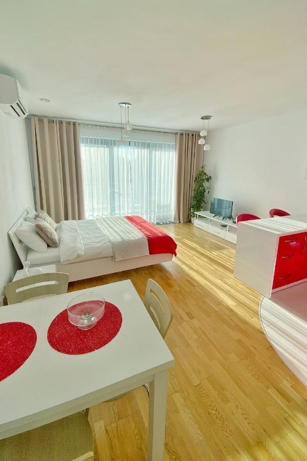 Capital Towers - Apartament Pop-Art Z Widokiem Na Rzeke Жешов Екстериор снимка