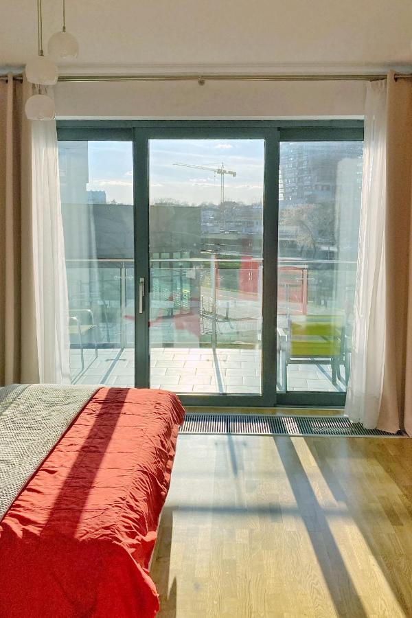 Capital Towers - Apartament Pop-Art Z Widokiem Na Rzeke Жешов Екстериор снимка